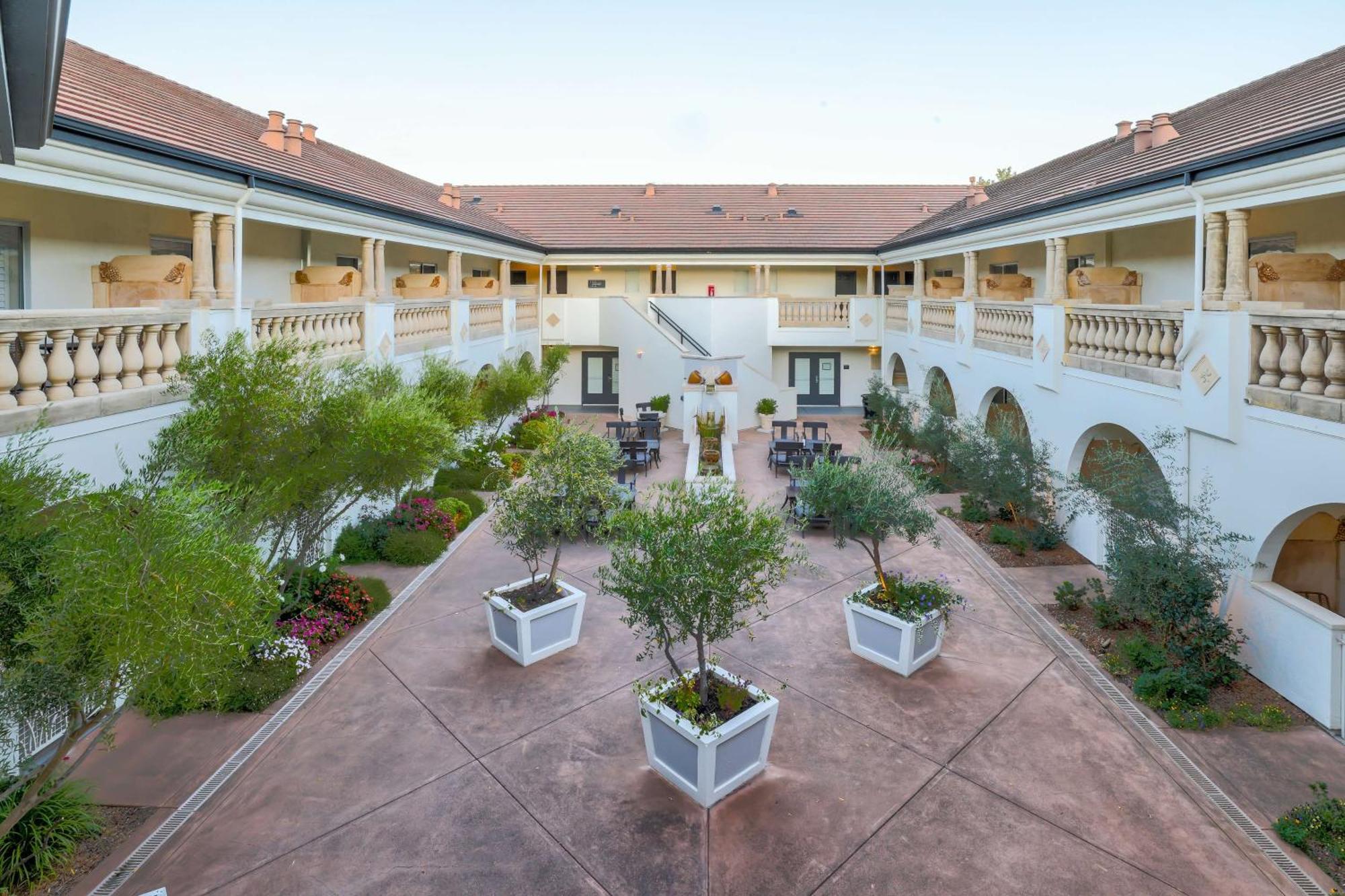 The Lodge At Healdsburg, Tapestry Collection By Hilton Exterior photo